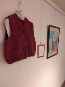 えんじ色のベスト