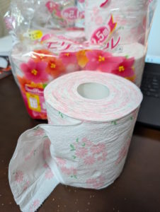トイレットペーパー